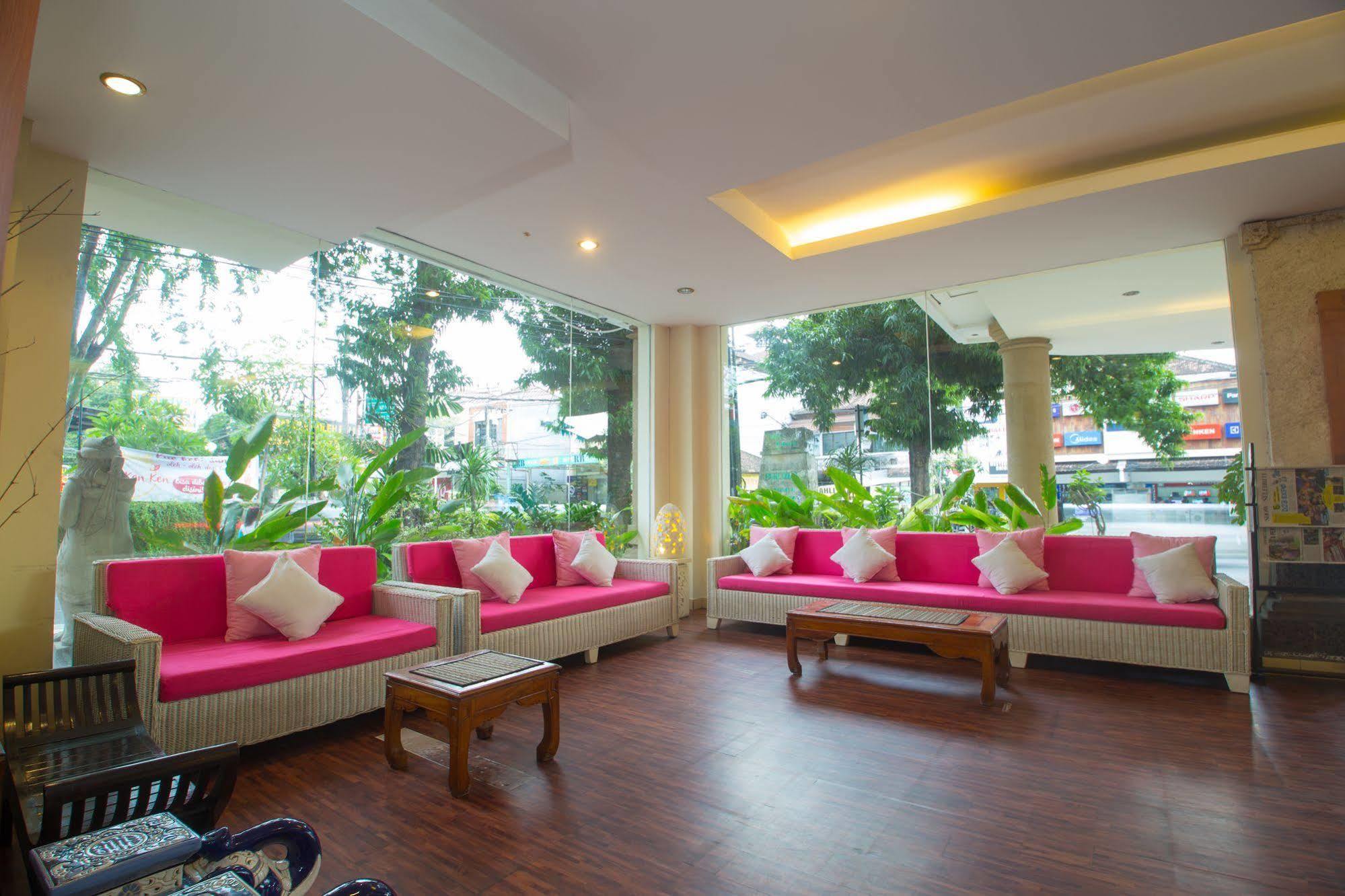 Hotel Reddoorz @ Raya Kuta Kuta Lombok Exterior foto