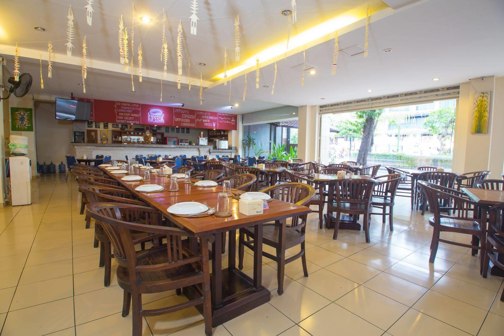 Hotel Reddoorz @ Raya Kuta Kuta Lombok Exterior foto