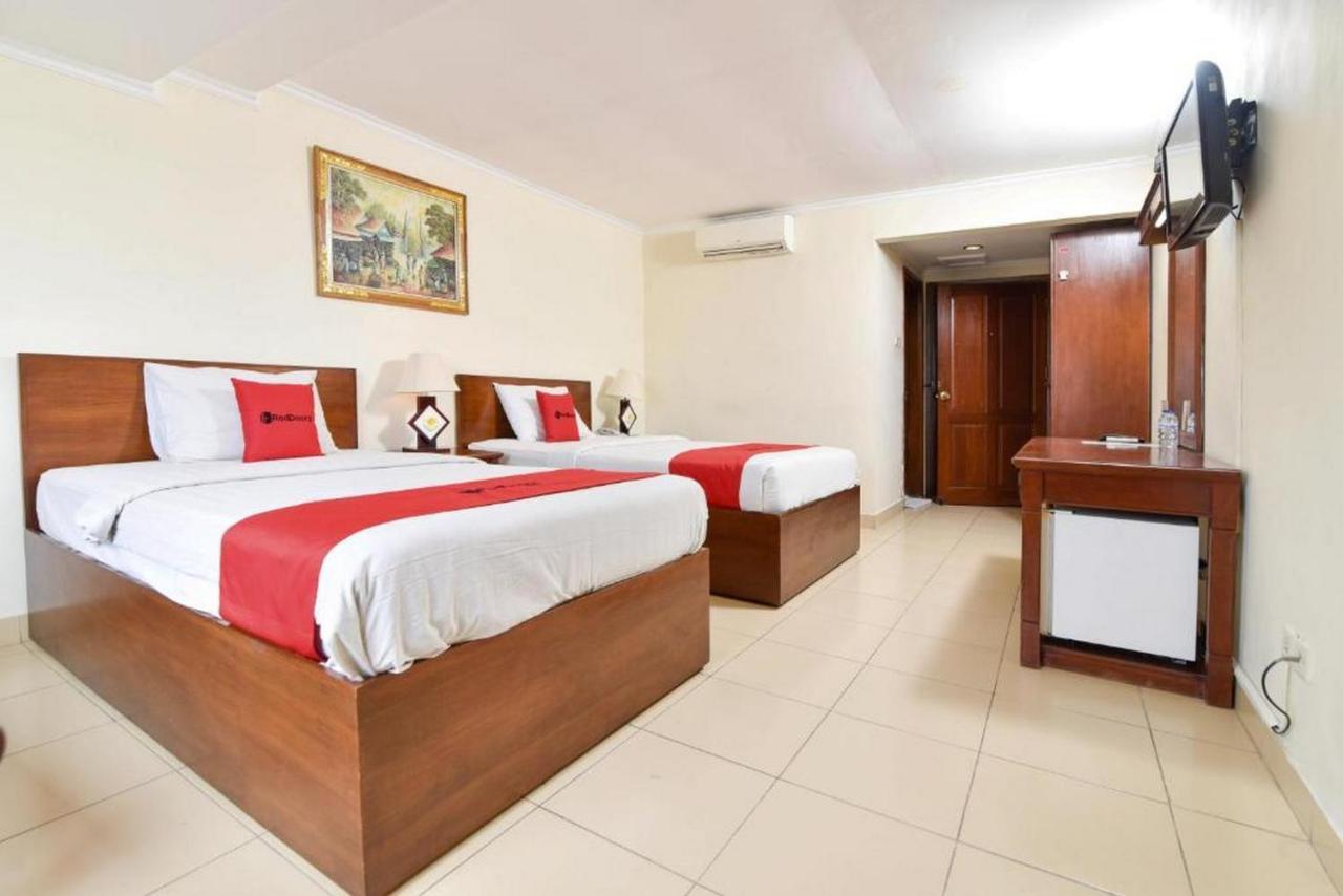 Hotel Reddoorz @ Raya Kuta Kuta Lombok Exterior foto